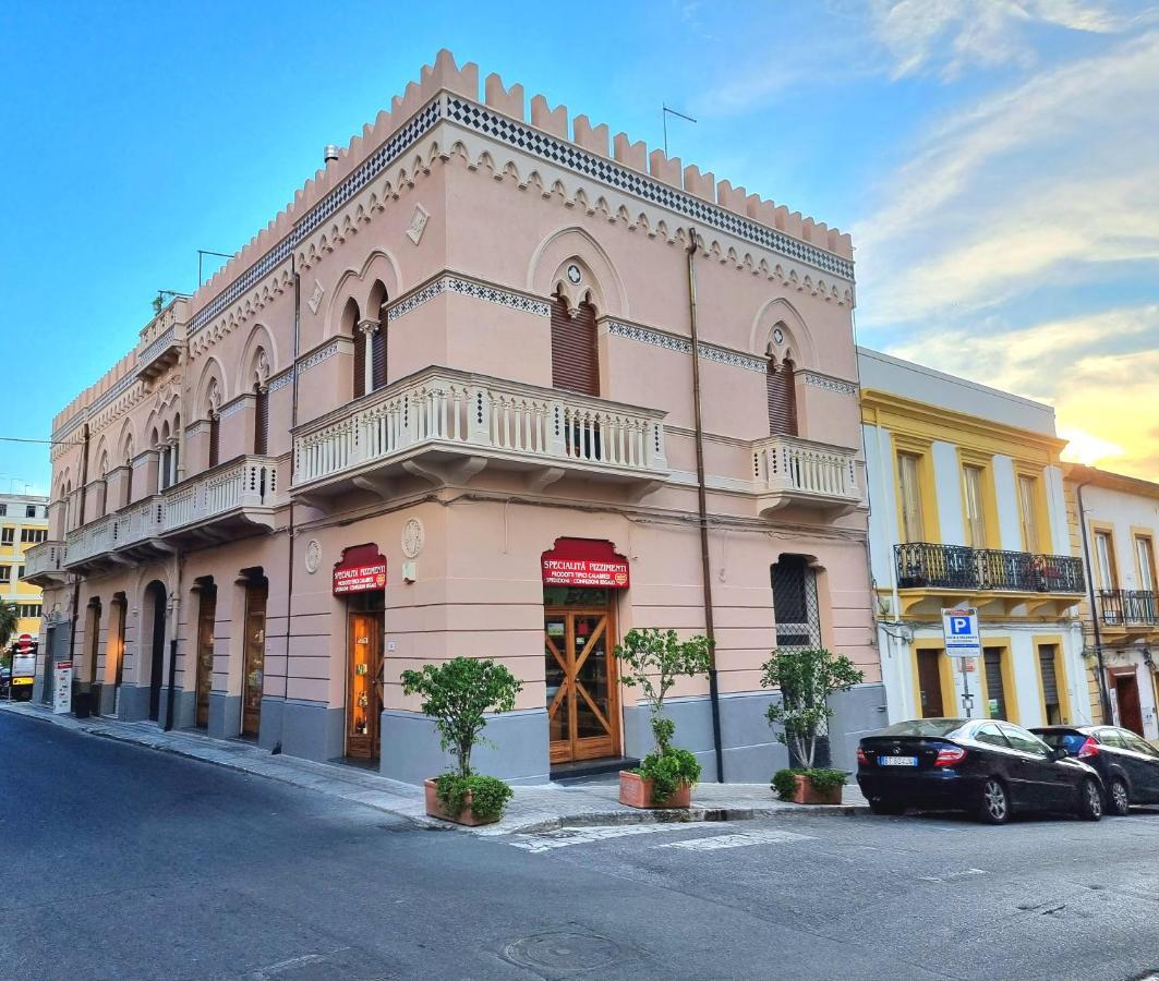 Loft Magna Grecia Reggio Calabria Centro Storico A 3 Minuti A Piedi Dal Mare Apartment Exterior photo